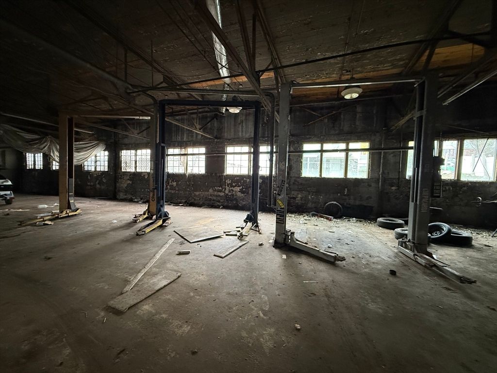 Fitness Equipment, Interior