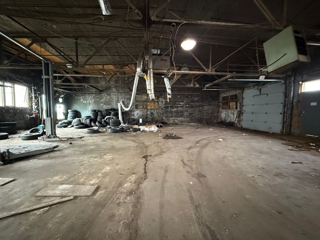 Fitness Equipment, Interior