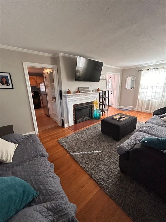 Fireplace, Interior, Kitchen, Living room, Wood Texture Flooring