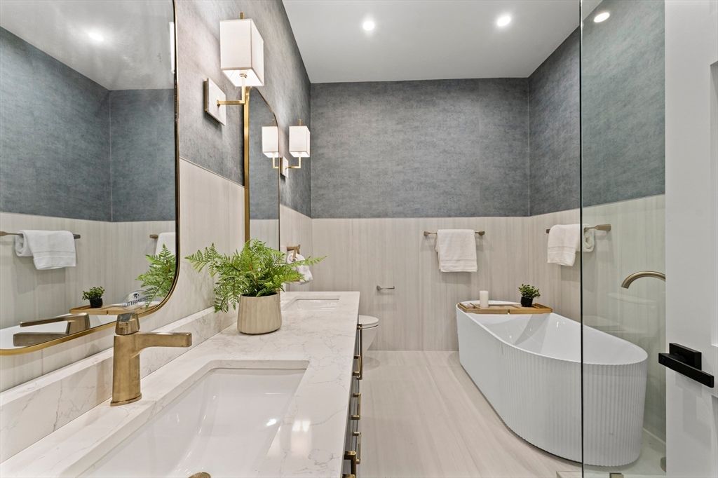 Bathroom, Dual Sink Vanities, Free Standing Baths, Interior, Recessed Lighting