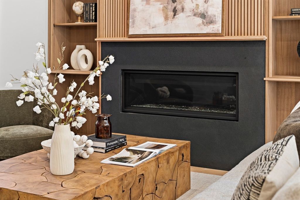 Fireplace, Home Office, Interior