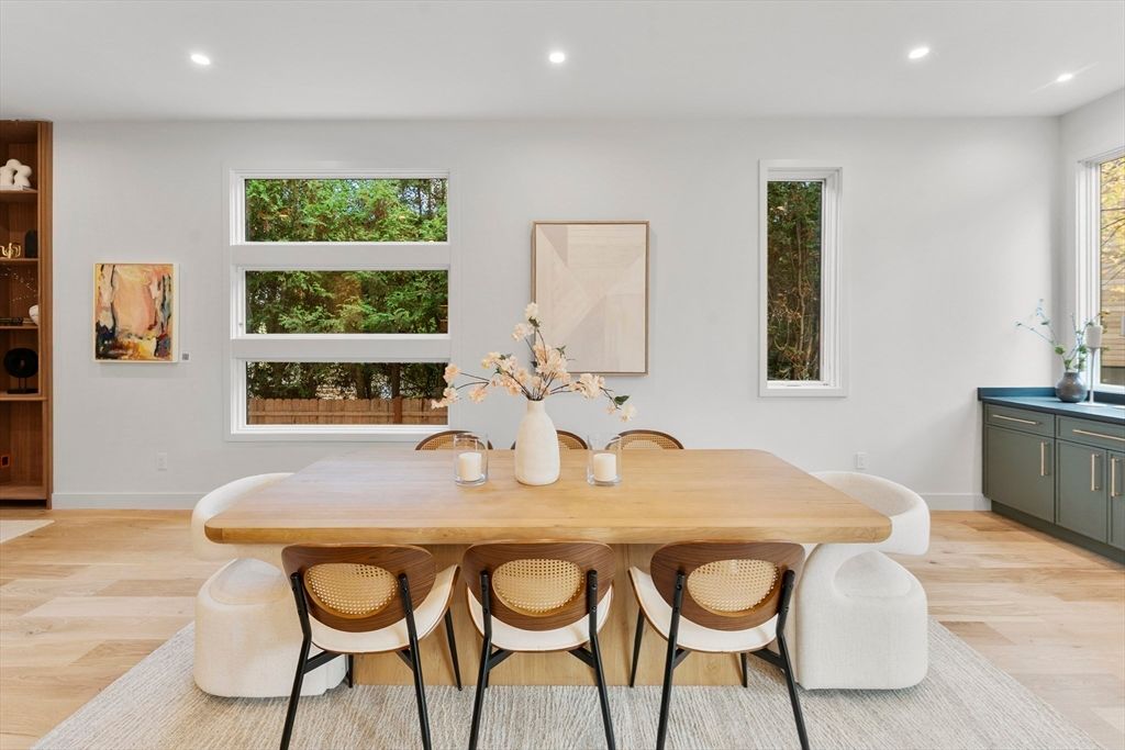 Dining room, Interior, Recessed Lighting, Wood Texture Flooring