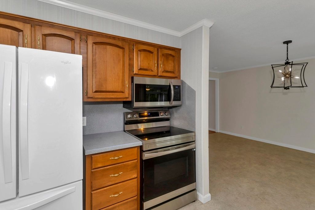 Interior, Kitchen, Pendant Lights, Stainless Steel Appliances