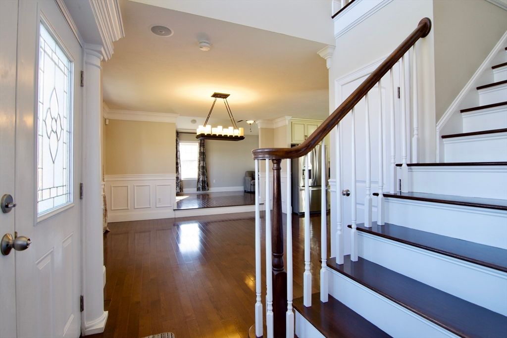 Chandelier, Interior, Wood Texture Flooring