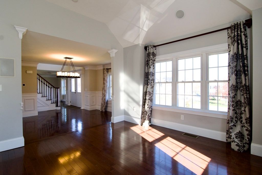 Chandelier, Empty room, Interior, Pendant Lights, Wood Texture Flooring