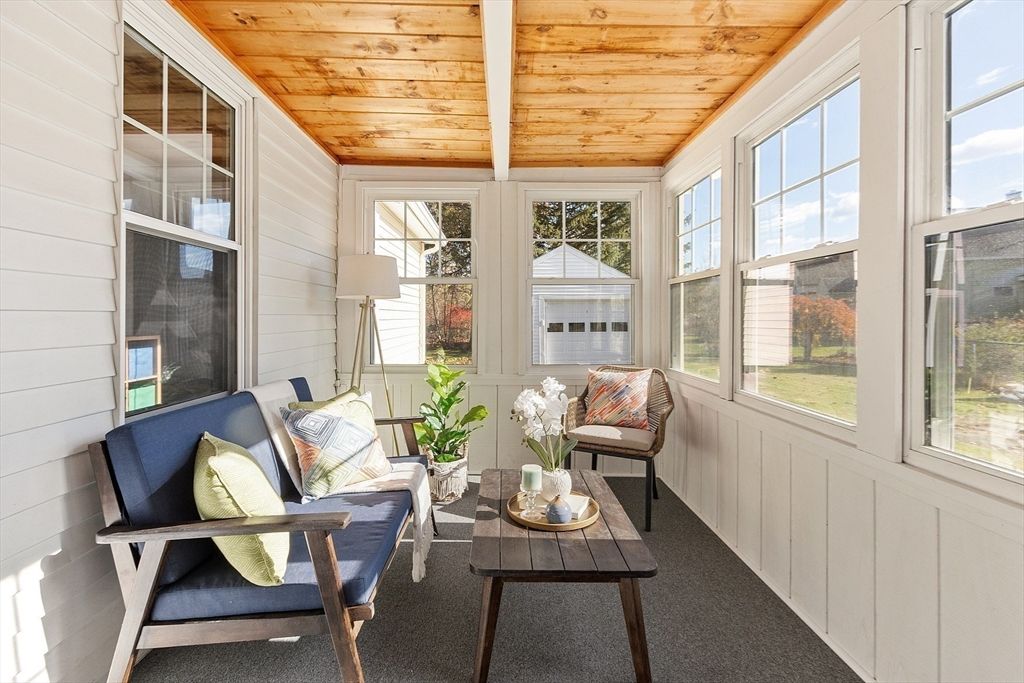 Interior, Sun Room, Wooden Ceilings