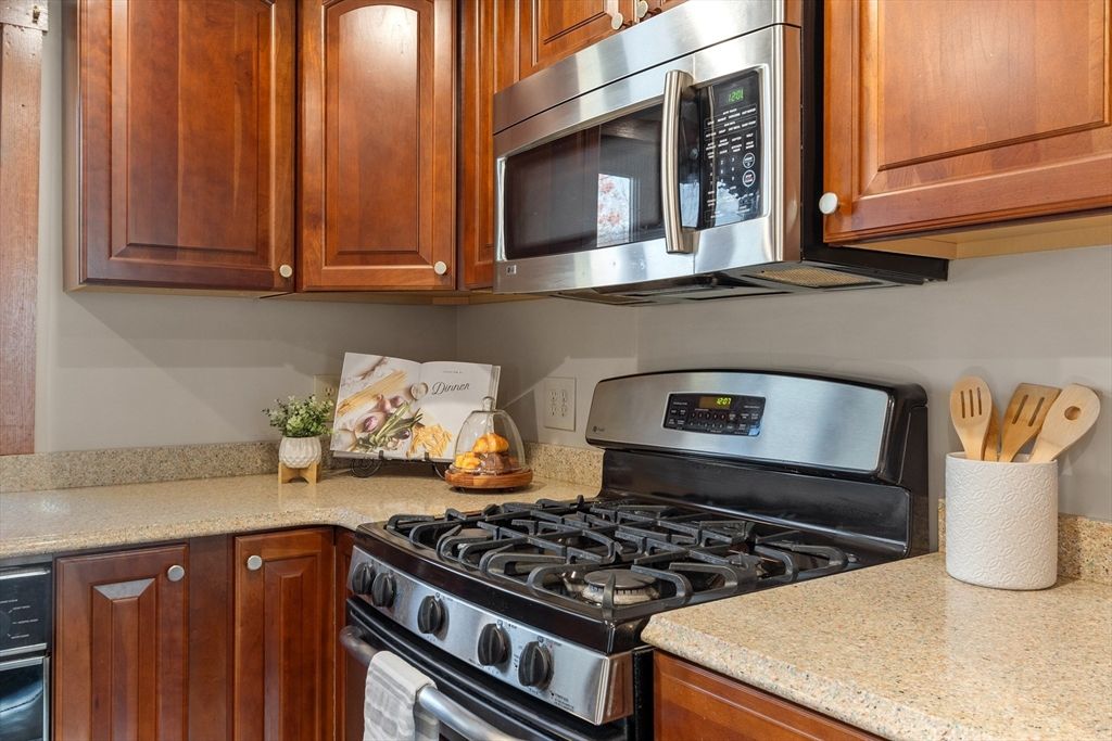 Interior, Kitchen, Stainless Steel Appliances