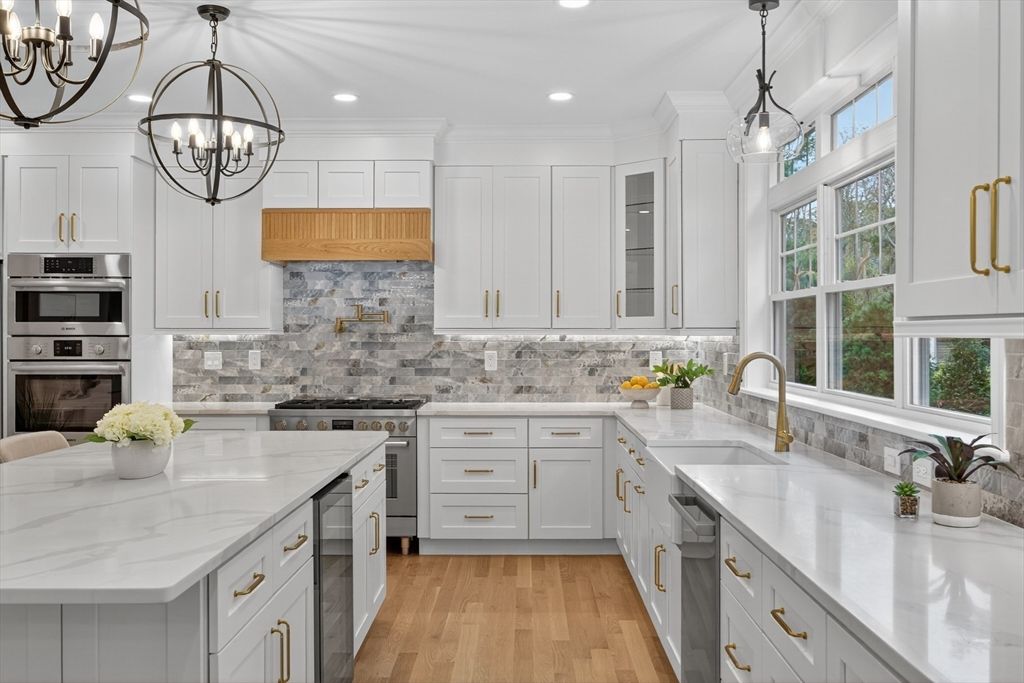 Chandelier, Interior, Kitchen, Pendant Lights, Recessed Lighting, Stainless Steel Appliances, Wood Texture Flooring