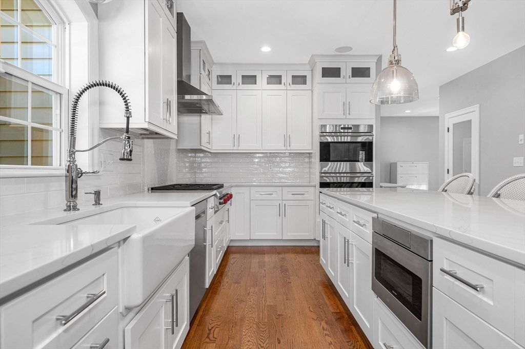 Interior, Kitchen, Pendant Lights, Recessed Lighting, Stainless Steel Appliances, Wood Texture Flooring