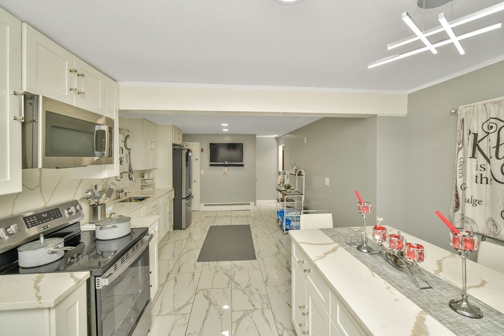 Interior, Kitchen, Marble, Recessed Lighting