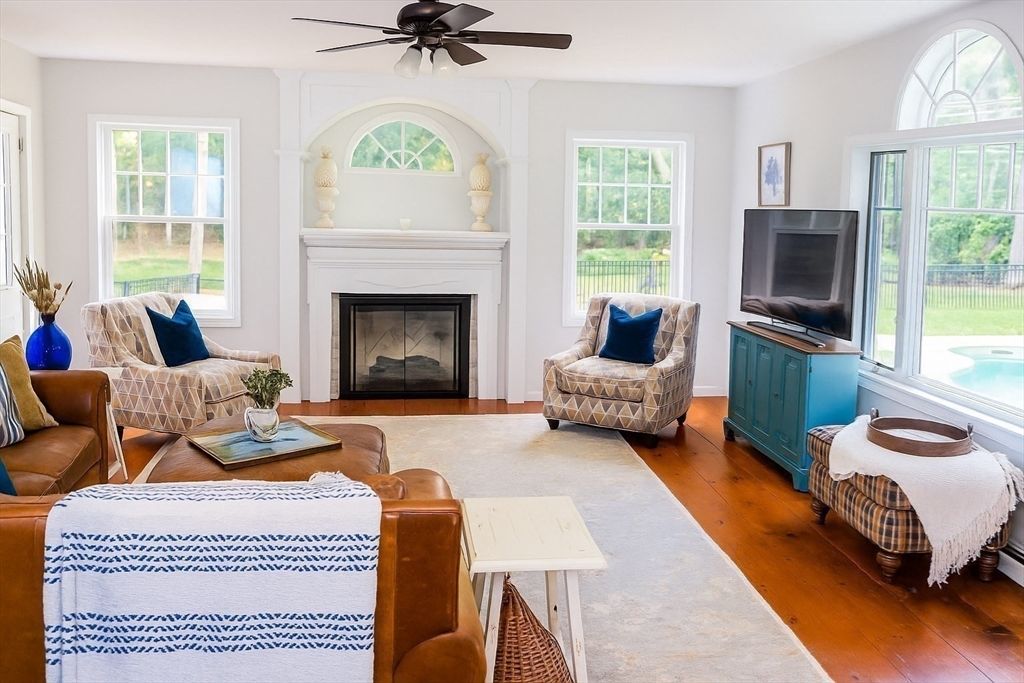 Fireplace, Interior, Living room, Wood Texture Flooring