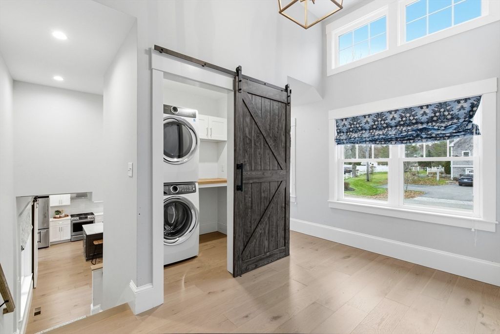 Interior, Recessed Lighting, Utility Closets, Washer, Wood Texture Flooring