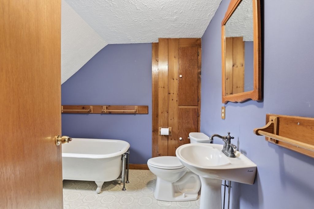 Bathroom, Free Standing Baths, Interior, Wooden Walls