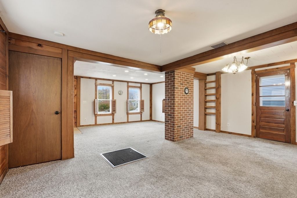 Chandelier, Empty room, Interior, Recessed Lighting