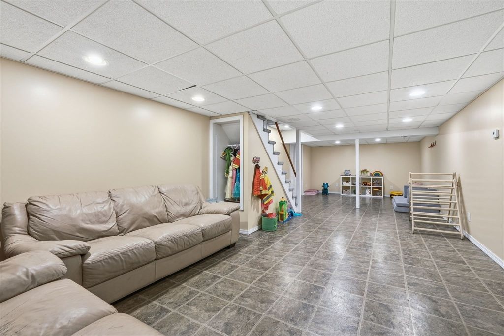 Interior, Recessed Lighting