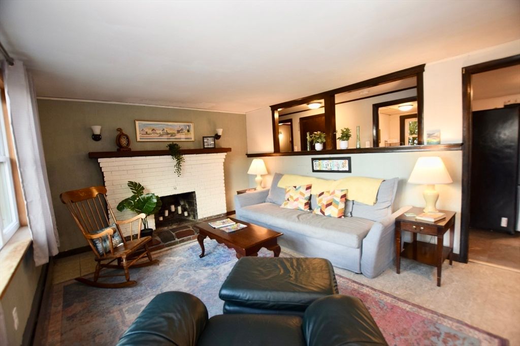 Fireplace, Interior, Living room