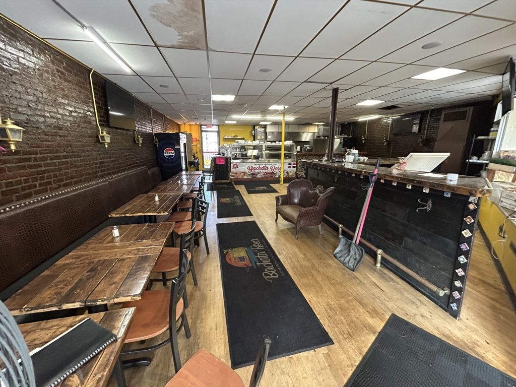 Interior, Kitchen, Recessed Lighting, Stone Walls, Wood Texture Flooring