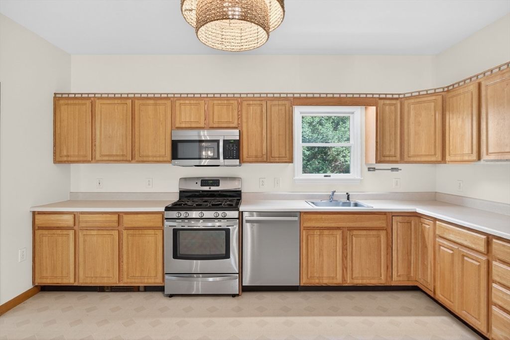 Interior, Kitchen, Stainless Steel Appliances