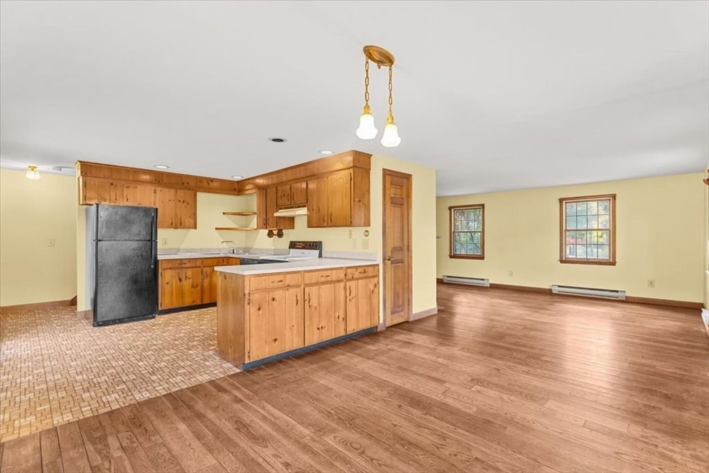 Interior, Kitchen, Pendant Lights, Recessed Lighting, Wood Texture Flooring