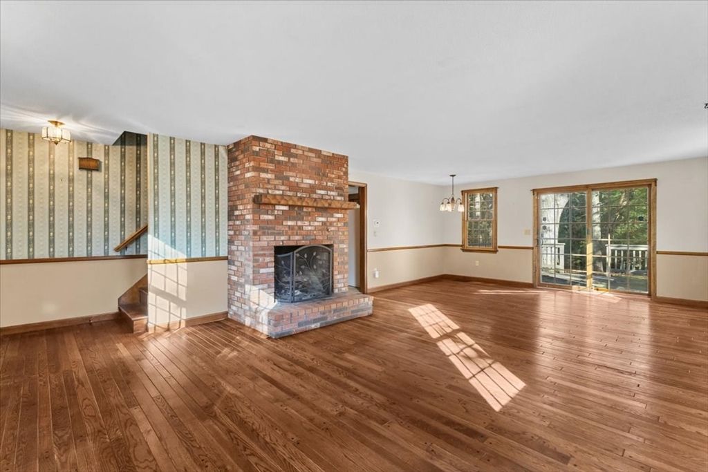 Empty room, Fireplace, Interior, Pendant Lights, Wood Texture Flooring