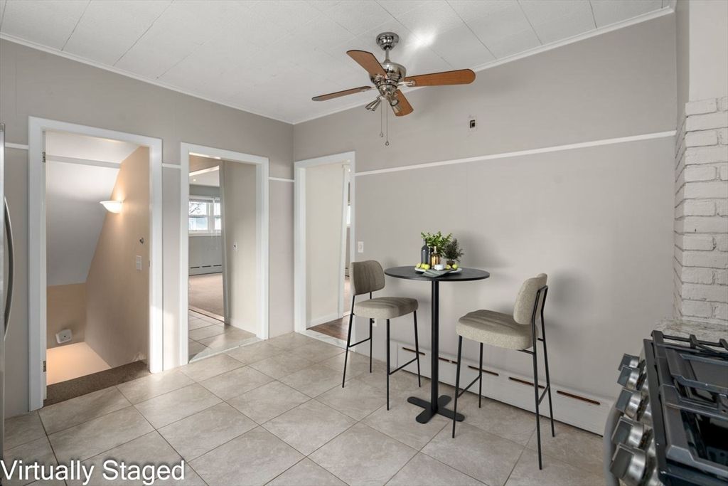Dining room, Interior