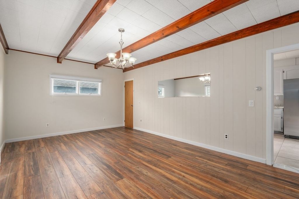 Chandelier, Empty room, Interior, Wooden Beams, Wood Texture Flooring