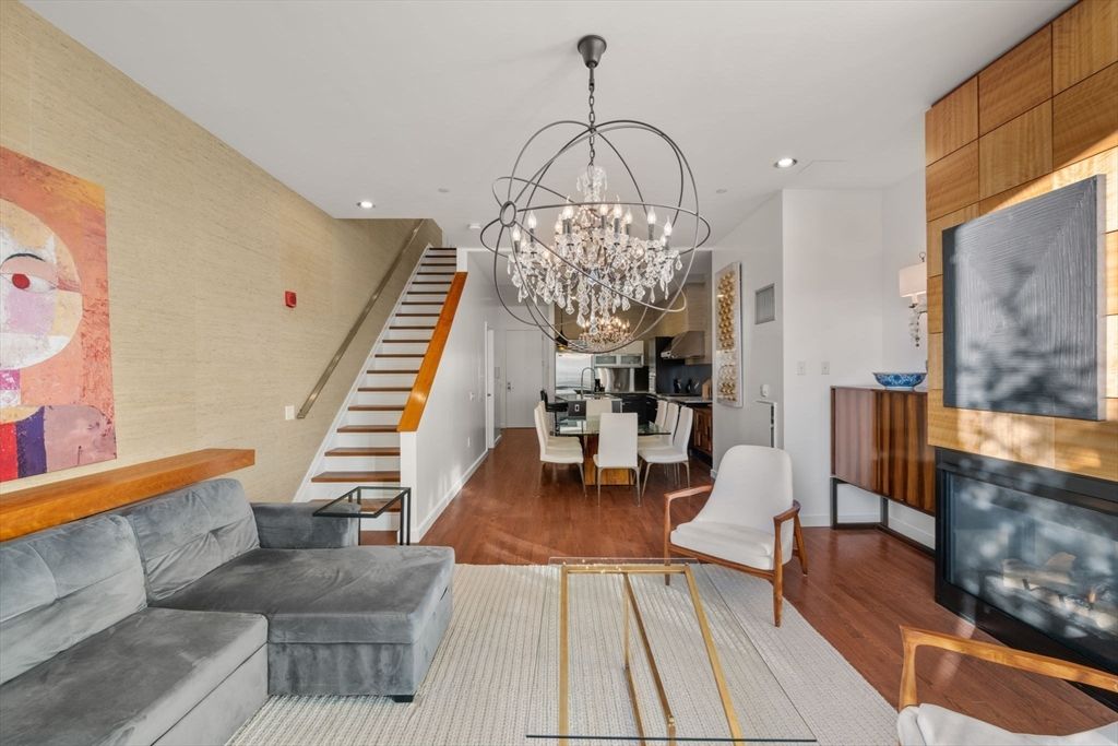 Chandelier, Dining room, Interior, Living room, Recessed Lighting, Wood Texture Flooring