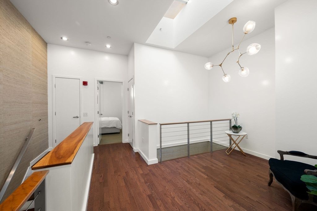 Bedroom, Interior, Pendant Lights, Recessed Lighting, Wood Texture Flooring