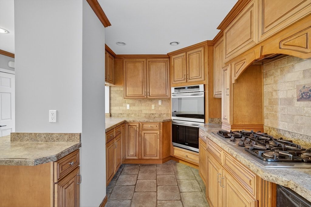 Interior, Kitchen, Recessed Lighting, Stone Walls