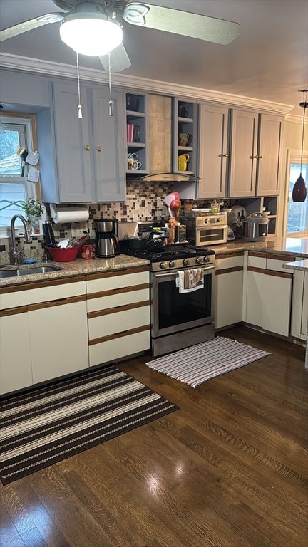 Interior, Kitchen, Pendant Lights, Wood Texture Flooring