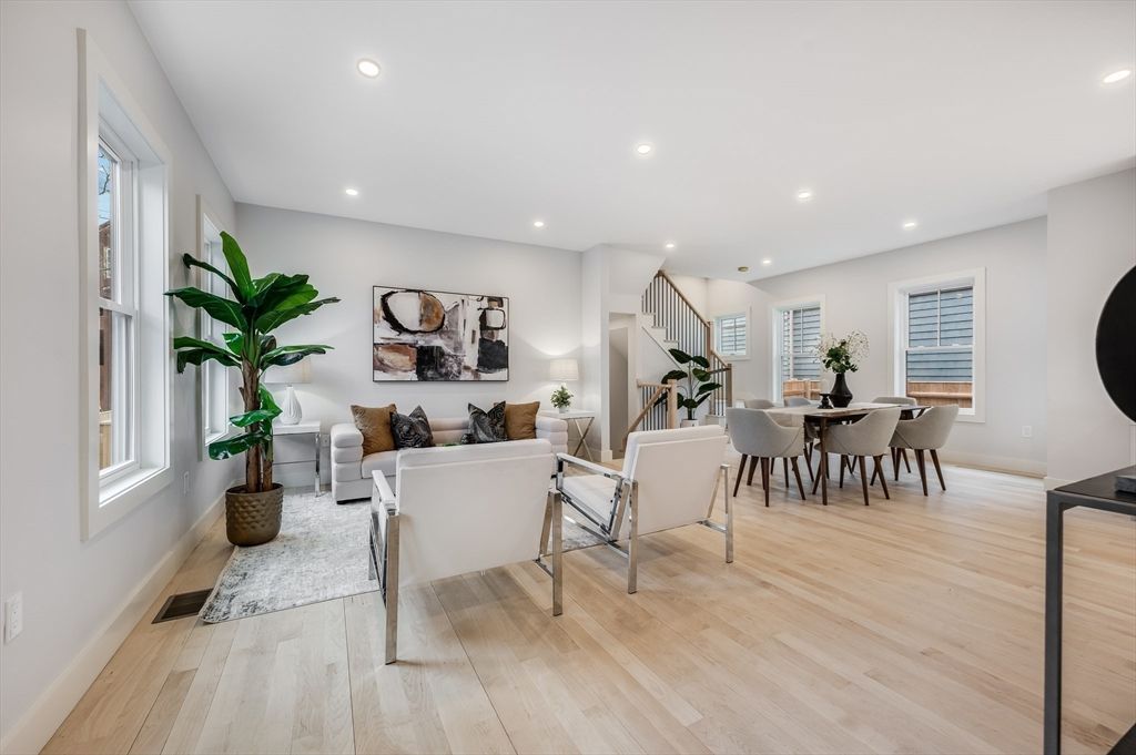 Dining room, Interior, Living room, Recessed Lighting, Wood Texture Flooring