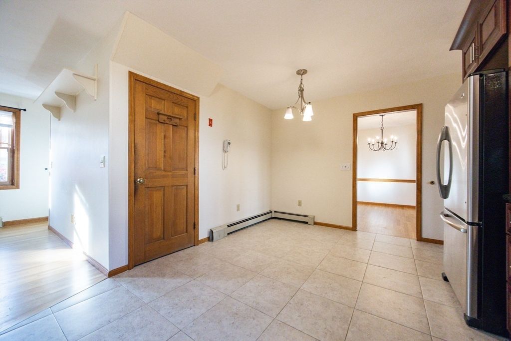 Chandelier, Empty room, Interior, Pendant Lights
