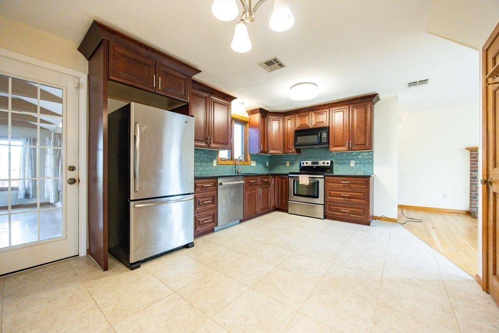Interior, Kitchen, Stainless Steel Appliances