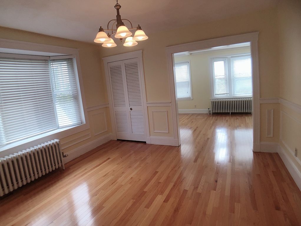 Chandelier, Empty room, Interior, Wood Texture Flooring