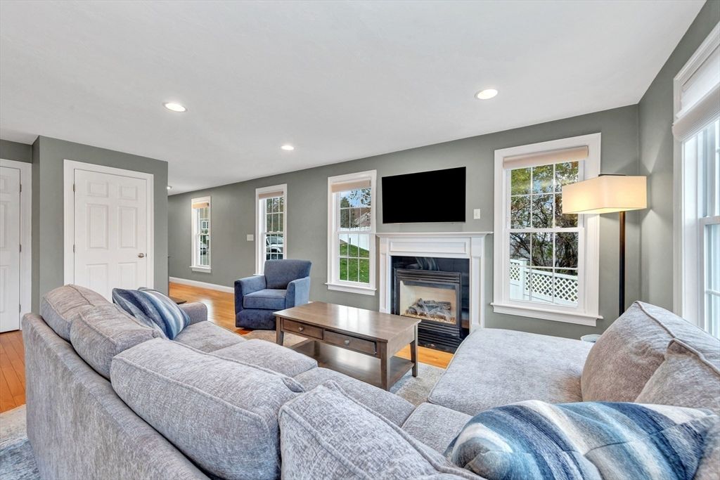 Fireplace, Interior, Living room, Recessed Lighting, Wood Texture Flooring