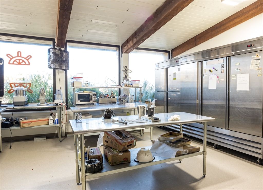 Interior, Wooden Beams