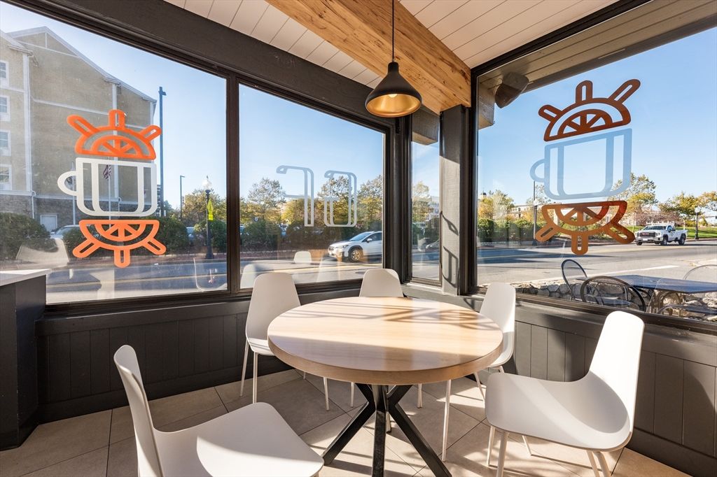 Dining room, Interior, Pendant Lights