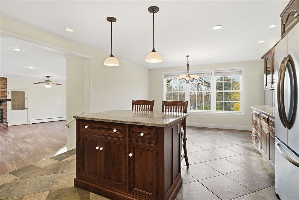 Dining room, Interior, Kitchen, Pendant Lights, Recessed Lighting, Wood Texture Flooring
