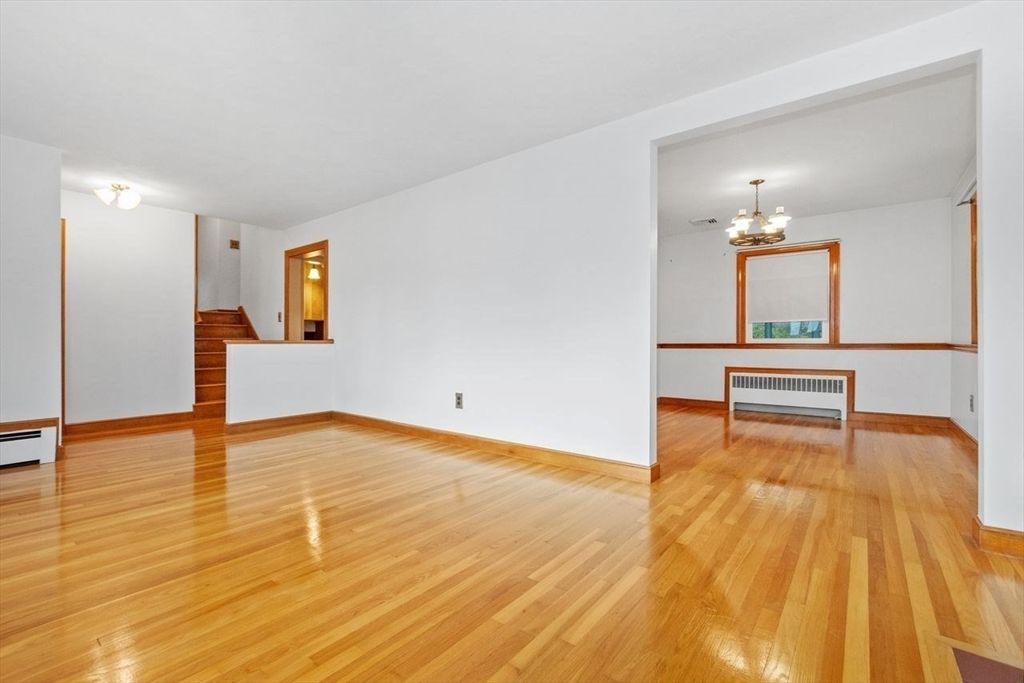 Chandelier, Empty room, Interior, Wood Texture Flooring