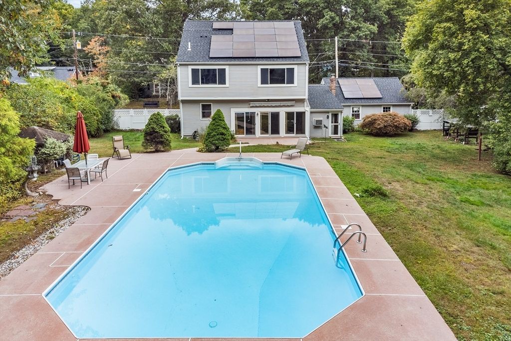 Exterior, Pool, Solar Panels