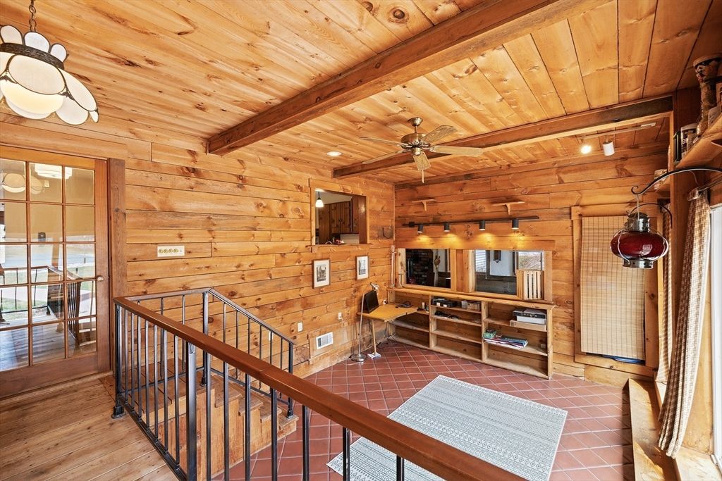 Interior, Recessed Lighting, Wooden Beams, Wooden Ceilings, Wood Texture Flooring, Wooden Walls