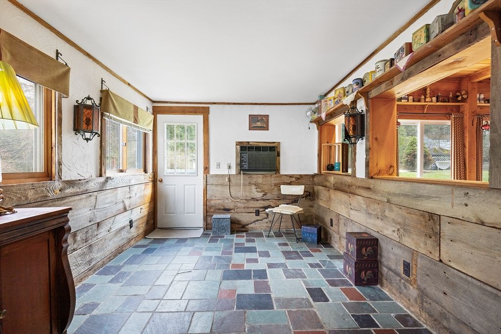 Interior, Wooden Walls