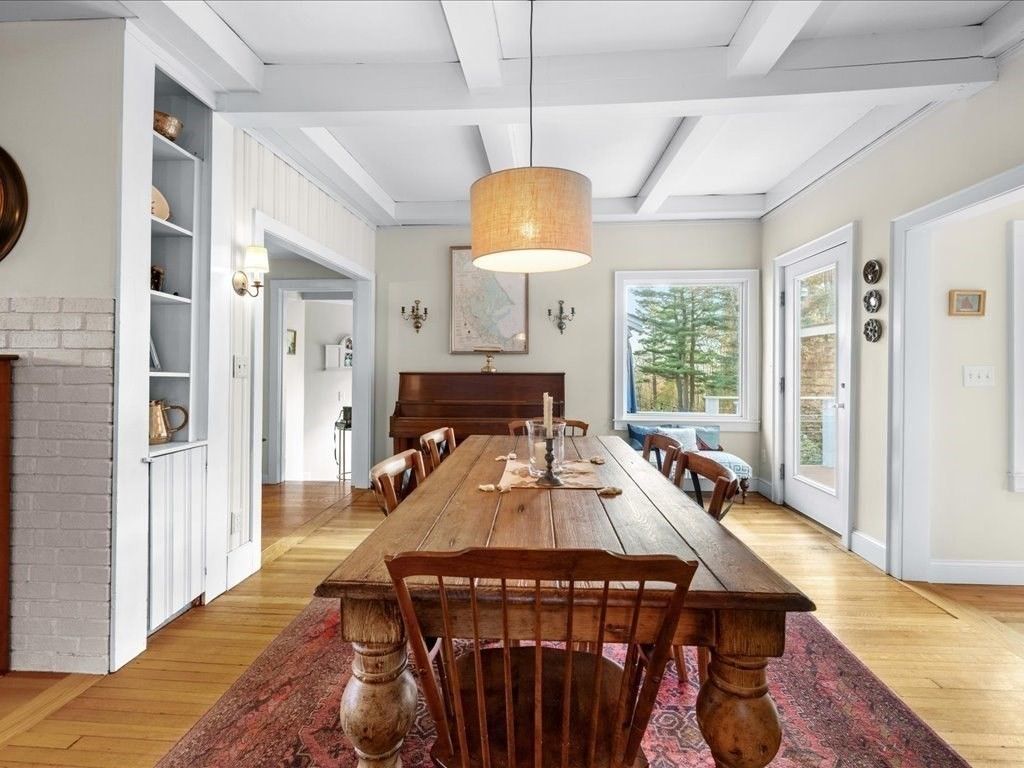 Dining room, Interior, Pendant Lights, Stone Walls, Wood Texture Flooring