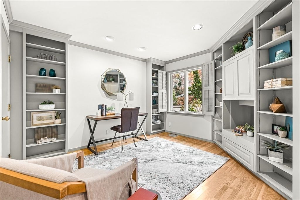 Home Office, Interior, Recessed Lighting, Wood Texture Flooring