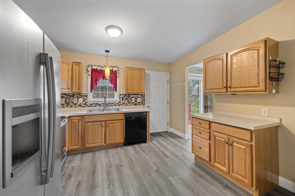 Interior, Kitchen, Pendant Lights, Stainless Steel Appliances, Wood Texture Flooring