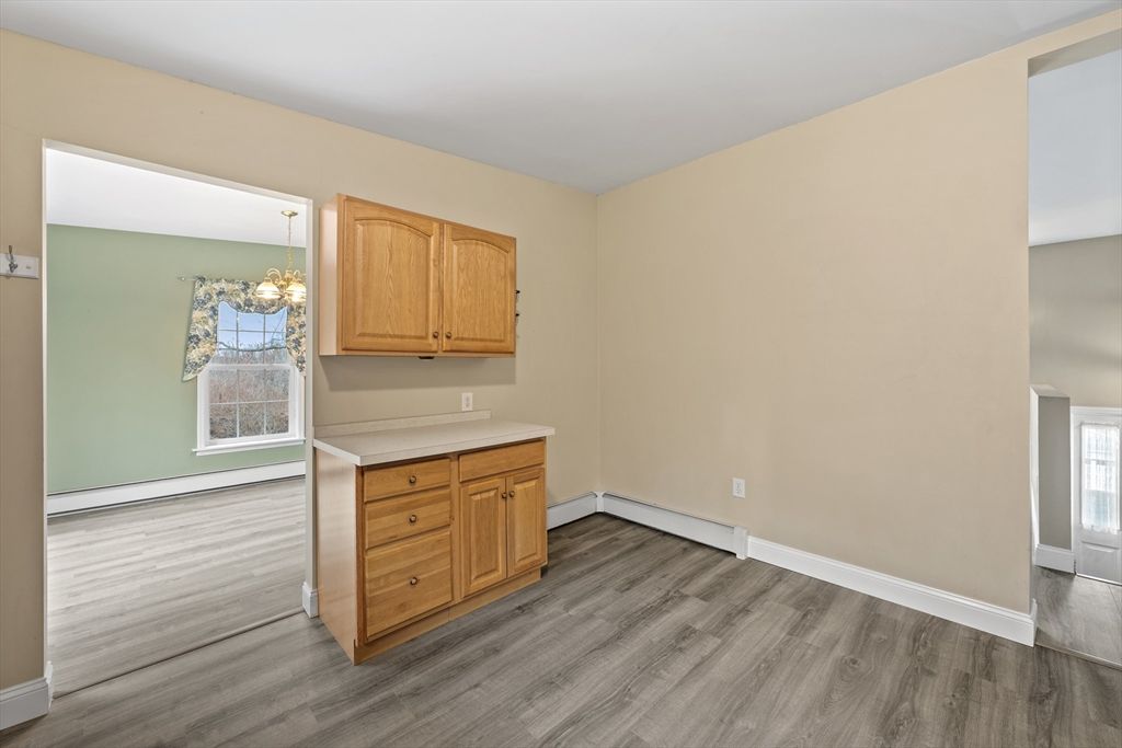Chandelier, Empty room, Interior, Wood Texture Flooring