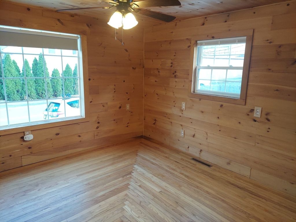 Empty room, Interior, Wood Texture Flooring, Wooden Walls