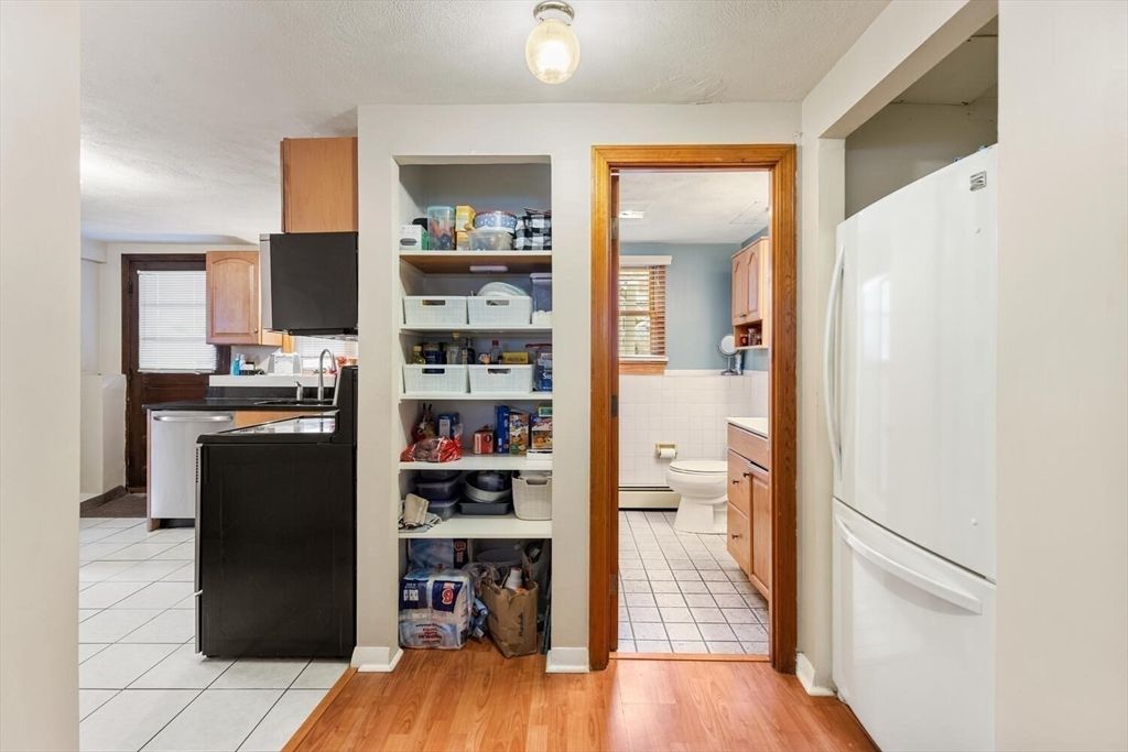Bathroom, Interior, Washer, Wood Texture Flooring