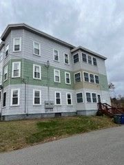 Exterior, Facade, Rowhouse