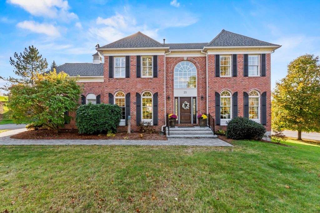 Exterior, Facade, Brick Facade, Georgian